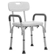Silla de ducha ajustable de aluminio con respaldo texturizado y descansabrazos, ideal para baño seguro y cómodo.