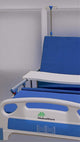 Cama Hospitalaria Eléctrica 2 Motores Con Altura Ajustable Y Posiciones Colchón Barandales Porta Suero Control Remoto Mesa